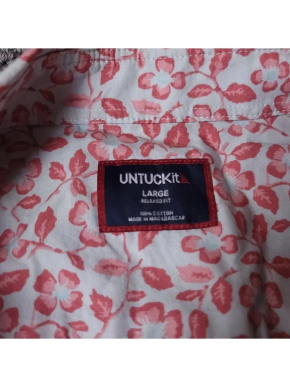 UNTUCKit Buchanan Shirt Mens L Large Relaxed Pink Button Floral Short Sleeve